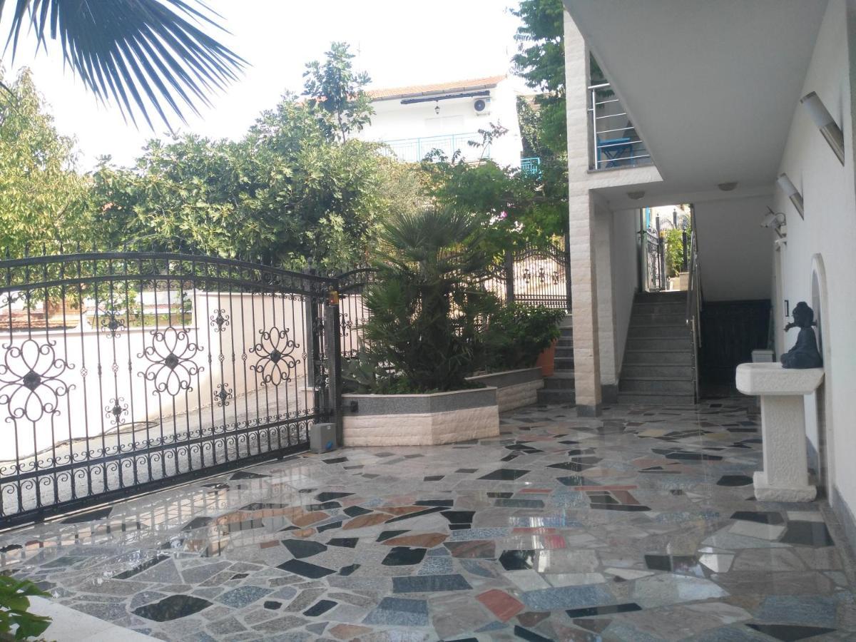 Villa Mira Traù Esterno foto