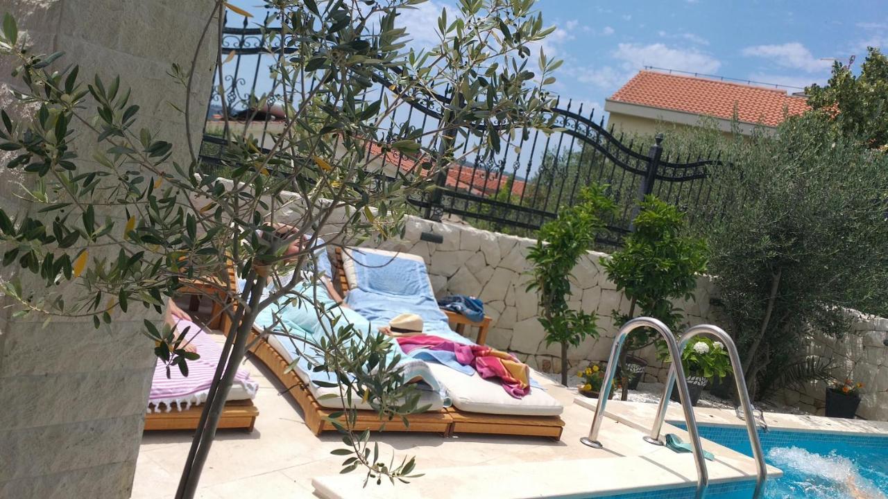 Villa Mira Traù Esterno foto