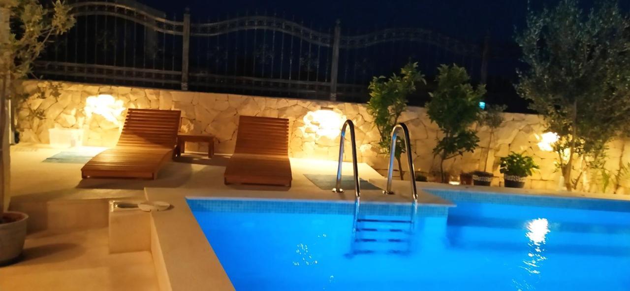 Villa Mira Traù Esterno foto