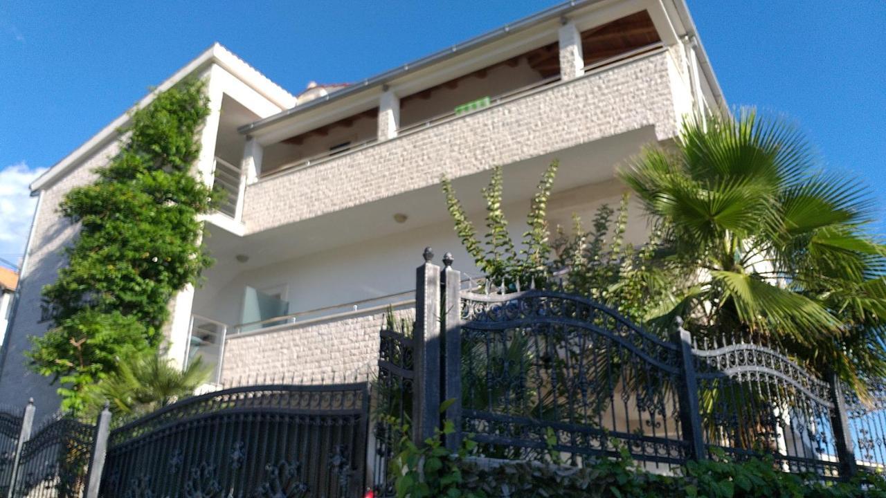 Villa Mira Traù Esterno foto